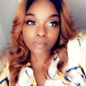 Meet your Posher, Rena